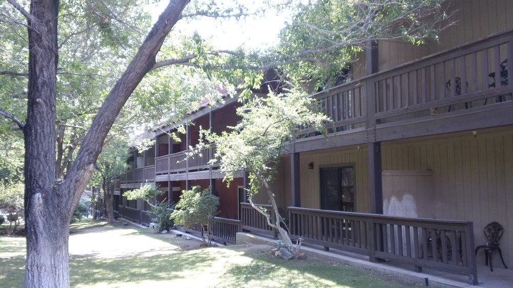 Bonnie Springs Ranch Motel Blue Diamond Exteriör bild