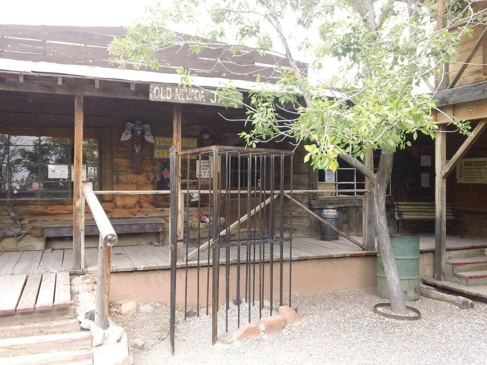 Bonnie Springs Ranch Motel Blue Diamond Exteriör bild