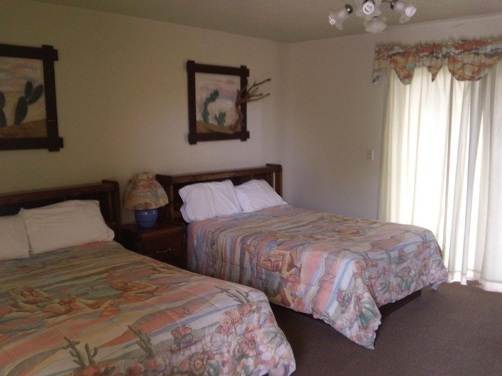 Bonnie Springs Ranch Motel Blue Diamond Exteriör bild