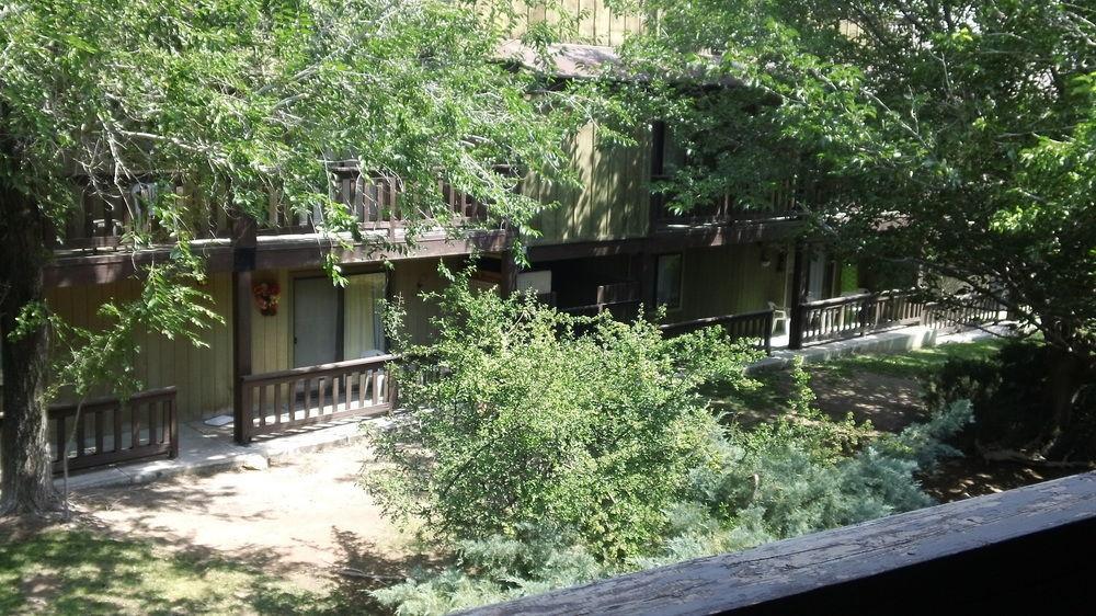 Bonnie Springs Ranch Motel Blue Diamond Exteriör bild